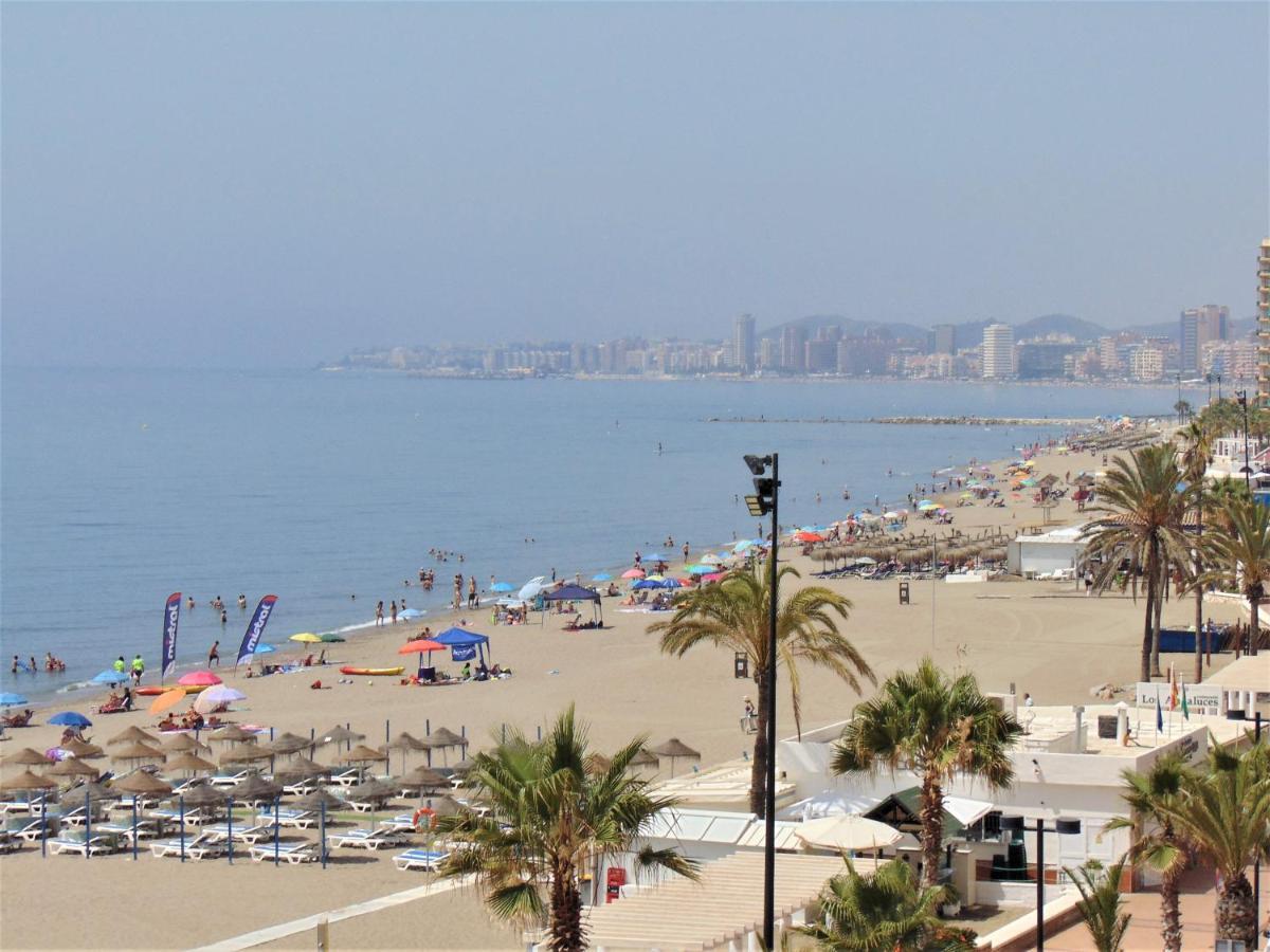 Beachfront, Two Bed- & Bathrooms, Private Parking Фуэнхирола Экстерьер фото